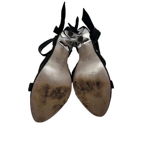 Torta Caliente Black Strappy Pointed Toe Bow Sandals Size 11 Women's - Picture 9 of 9